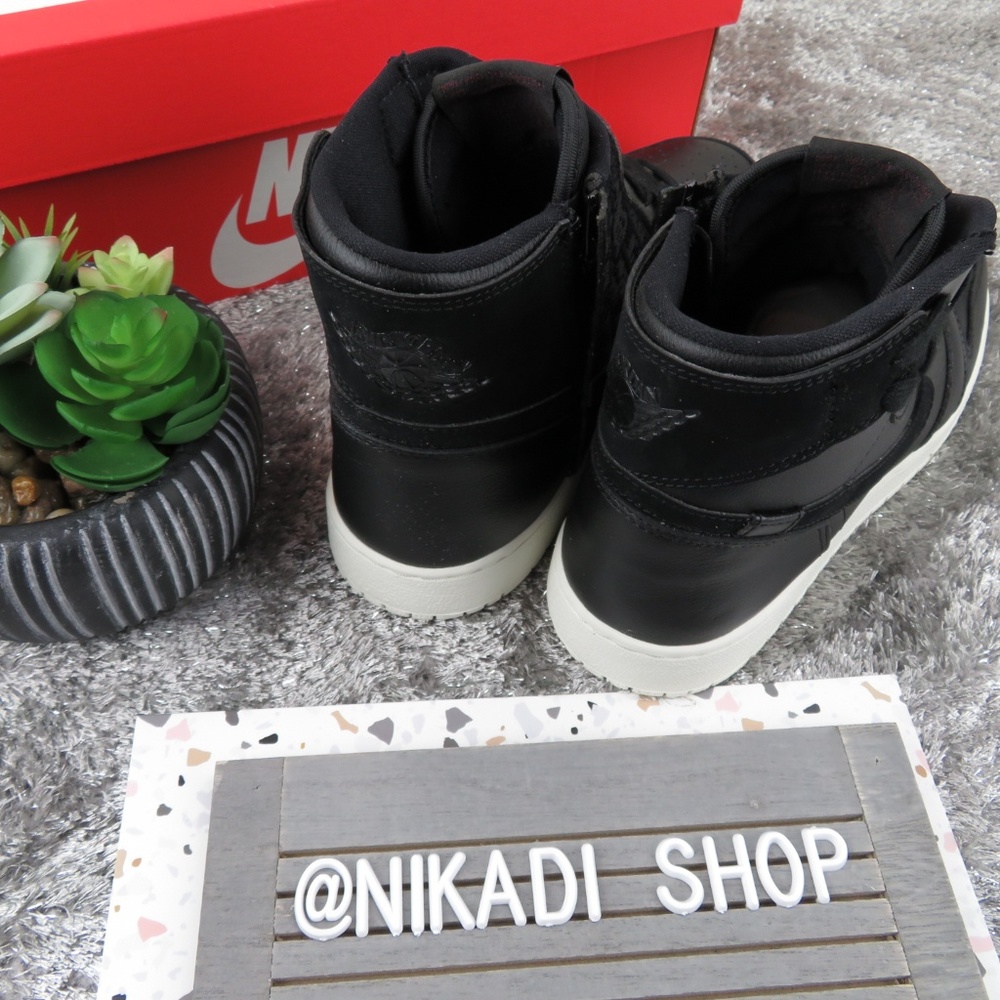 Nike Air Jordan 1 Rebel Sneakers - Picture 4 of 5